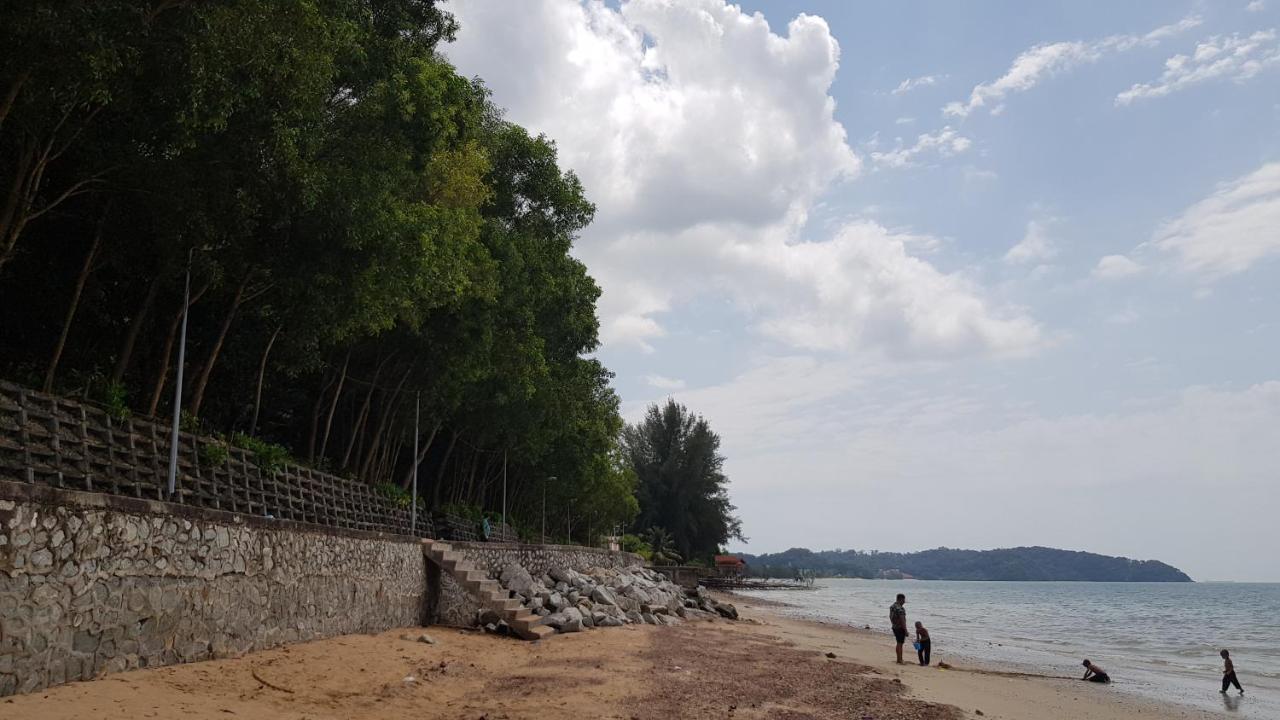 Pd Batu 9 Cocobay Apartment With Family Kampong Tanah Merah  Ngoại thất bức ảnh